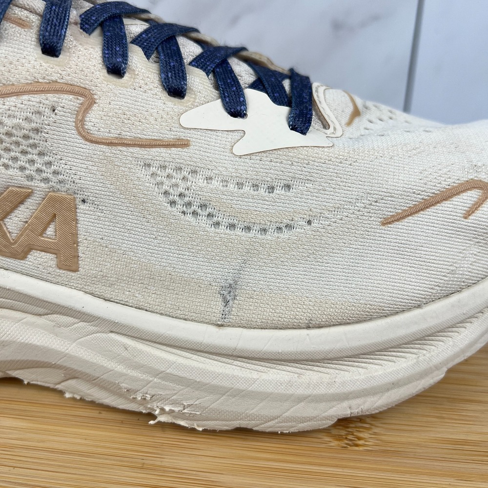Hoka One Clifton 10 Womens Size 8.5 D WIDE Vanilla Coral Haze Running Shoes - Picture 2 of 13